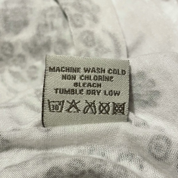 Young USA White Flowy & Drapy Boho Babydoll Top size Large - Picture 5 of 7